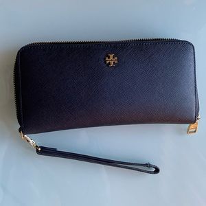 Tory Burch ‘Robinson’ Wallet